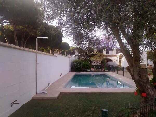 Piscina y zonas comunes